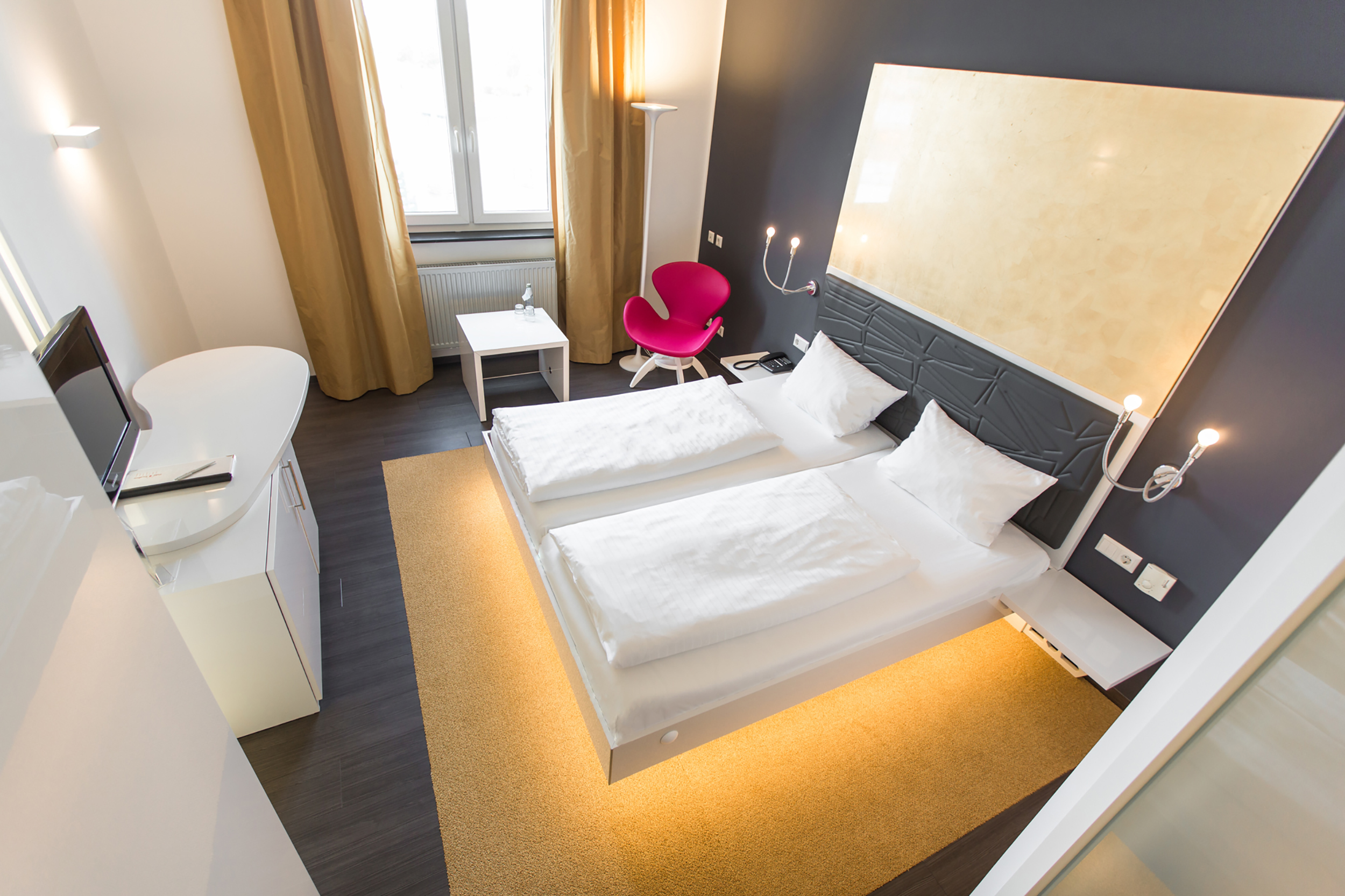 Accommodation / Packages